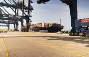 Panamá: Mulino destaca substituição total de trabalhadores e operações 100% no porto de Cristóbal