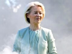 Von der Leyen exortou o Irão a “parar com as suas ameaças” e afirmou que “é hora de sentar à mesa de negociações”