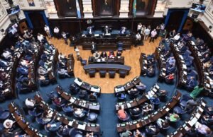 Busca o fim do peronismo e negocia com grandes comissões do Legislativo de Buenos Aires