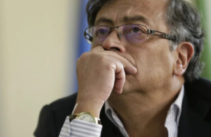 Gustavo Petro comemorou o resultado da pesquisa CNC, em que a aprovação do Governo ultrapassa os 50%: e fez um pedido especial aos seguidores.