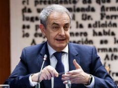 Zapatero nega ser um ativista para salvar o Plus Ultra: “Não, não”