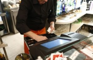 Emprego vai aumentar mais de 12% durante a Semana Santa, impulsionado pela hotelaria e transportes: Andaluzia lidera campanha marcada pelo tempo