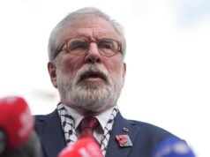 Começou o julgamento do ex-líder do Sinn Féin, Gerry Adams, por suposta cumplicidade em um ataque do IRA