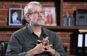 Irã diz que “teoria da paz pela força está manchada de sangue” após ataque a escola