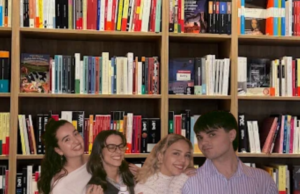 Um influenciador abre a sua própria livraria e revela o custo da sua manutenção e quanto ganha por livro: “1000 euros por dia para mantê-la a funcionar”