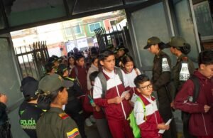 NRC afirma que o conflito armado na Colômbia afetará mais de uma centena de centros educacionais até 2025