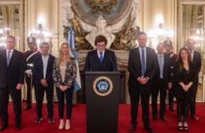 Javier Milei comemorou o veredicto da YPF criticando Cristina Kirchner e Kicillof: “Foi um movimento suicida que poderia ter nos custado tudo”