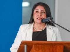 O governo não aceita a demissão do Ministro da Saúde, Luis Quiroz: “Estamos numa crise difícil; ele continua a trabalhar”