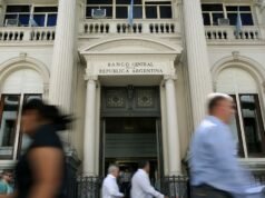 O Banco Central acelerou as compras de dólares: somou 208 milhões de dólares, o segundo valor mais alto do ano.