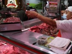 O governo e os agricultores estão a planear medidas para travar o aumento dos preços do gado e reduzir os custos das famílias.