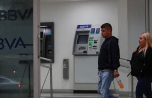 “Precisamos que vocês nos dêem mais”, perguntou Sheinbaum ao setor bancário mexicano