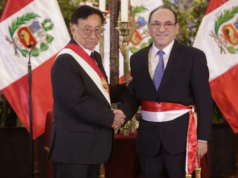 Ángelo Alfaro permanece Ministro da Energia e Recursos Minerais, com Luis Arroyo como Primeiro Ministro em meio a uma crise política e energética.