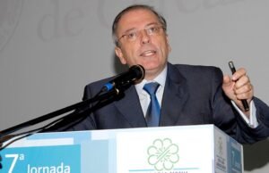 O ex-ministro da Energia Daniel Montamat alertou que o aumento do petróleo poderia ser transferido para 7% do petróleo da Argentina.