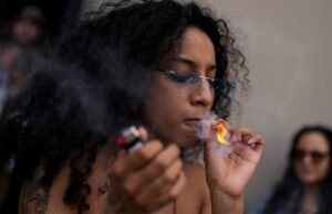 O Departamento de Saúde do Texas está proibindo a venda de cannabis fumada a partir de 31 de março