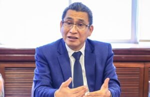 Waldir Ayasta assume o Ministério de Energia e Recursos Minerais em plena crise do setor: o perfil e a continuidade da nova energia elétrica no setor.
