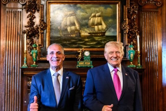 A estratégia abrangente das Honduras visa combinar o apoio aos imigrantes, o crescimento do comércio e o progresso na reputação internacional.