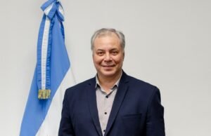 Empossaram oficialmente o novo diretor da ANSES após a renúncia de Fernando Bearzi