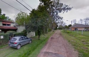 Eles prenderam um homem suspeito de roubar sua mãe e trancá-la em uma sala de peixes congelados