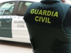 O Supremo Tribunal suspende um funcionário público por fabricar uma mudança de endereço para obter uma licença de transferência de três dias.