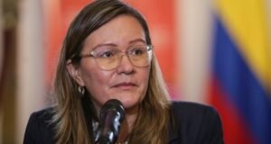 Cielo Rusinque apareceu de La Guajira para criticar sua saída do SIC com a decisão do Conselho de Estado: “Ainda estamos de pé”