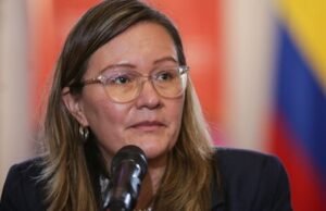 Cielo Rusinque apareceu de La Guajira para criticar sua saída do SIC com a decisão do Conselho de Estado: “Ainda estamos de pé”