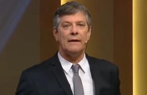 Essa é a volta de Mario Pergolini à televisão: ele renova aposta todas as noites e conquista audiência