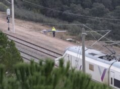 Adif admite que troço de 36 metros da Estrada Adamuz não possui “certificado de qualidade”