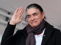 Gustavo Bolívar rejeitou o veto dos empresários e confirmou que continua comprando de Arturo Calle e Mario Hernández.