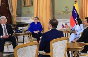 Delcy Rodríguez recebeu em Caracas uma delegação da Comissão de Relações Exteriores do Senado dos Estados Unidos