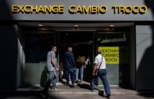 Dólares hoje ao vivo: quanto custam todas as cotações por minuto desta quarta-feira, 4 de março