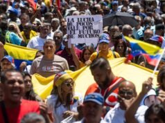 Trabalhadores e estudantes venezuelanos protestam novamente por melhores salários e convocam uma marcha em 9 de abril