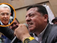 Hugo Ospina, líder dos taxistas, criticou Álvaro Uribe por prometer benefícios aos mototaxistas no governo de Paloma Valencia: “Não vamos enganar o povo”