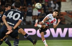 Após a saída de Gallardo, o River Plate perdeu para o Independiente Rivadavia, em Mendoza, na competição Apertura.