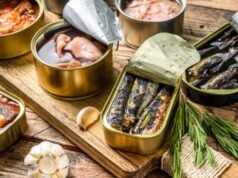 As origens das latas da Mercadona: o atum vem de uma fábrica na Corunha e as anchovas em Marrocos.