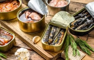 As origens das latas da Mercadona: o atum vem de uma fábrica na Corunha e as anchovas em Marrocos.
