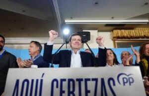 O PP mantém o seu poder em Castela e Leão, mas governará se o Vox quiser, enquanto o perfil municipal aumenta o PSOE que não tem aliados à sua esquerda.