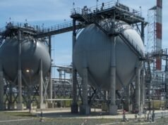 Preços do gás na Europa sobem 40% e do petróleo 8% devido à guerra no Irão