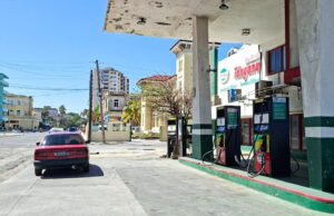 O Brasil enviou mais de 20 mil toneladas de alimentos a Cuba para enfrentar a crise causada pelo embargo do petróleo.