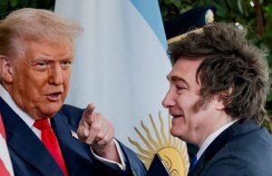 Javier Milei chegou a Miami para participar de cúpula de líderes latino-americanos organizada por Trump