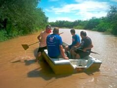 O alarme aumentou em Santiago del Estero por causa das enchentes: o avanço do rio já deixou mais de 60 famílias desabrigadas.