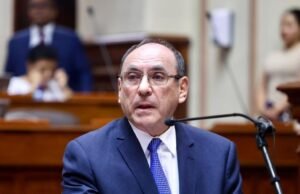 Ministro da Energia, Ángelo Alfaro, renuncia após denúncias de abuso sexual de adolescentes