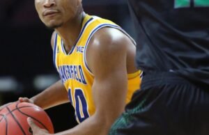 O técnico do CSU Bakersfield, Kevin Mays, enfrenta acusações de tráfico sexual