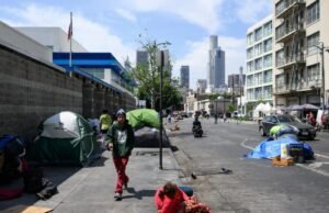 A LAHSA deve milhões a prestadores de serviços para moradores de rua; Buscando agilizar o pagamento de salários