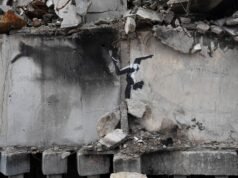 O lançamento de Banksy irritou alguns fãs, mas não o varejista