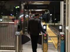 Este trem irá levá-lo ao Grove, ao Beverly Center e ao Cedars-Sinai. Será este o “elo perdido” de LA?