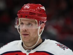 Os patos esclarecem seu plano de jogo negociando por John Carlson