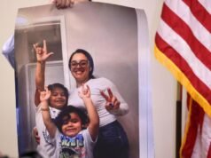 Menino surdo de 6 anos deportado com família da Colômbia, diz advogado