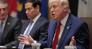 Trump exala confiança, diz que o Irã ‘implora’, mas a saída da guerra permanece obscura