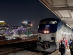 Uma visão da América do trem enquanto os aeroportos enfrentam dificuldades durante a paralisação