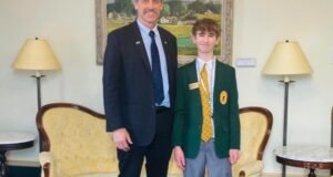 Menino de 14 anos concorrendo a governador torna-se o primeiro adolescente a concorrer às eleições gerais de Vermont